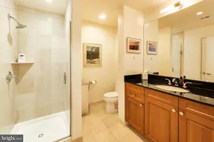 6820 Wisconsin Ave, Bethesda, MD 20815 - Photo 22