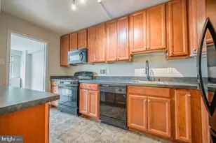 4515 Willard Ave, Chevy Chase, MD 20815 - Photo 10