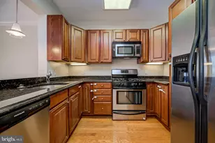 38 Maryland Ave, Rockville, MD 20850 - Photo 4