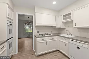 12709 Hammonton Rd, Silver Spring, MD 20904 - Photo 16