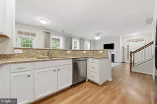 23203 Roberts Tavern Dr, Clarksburg, MD 20871 - Photo 10