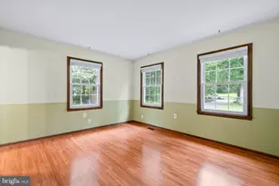 17613 Kirk Ln, Rockville, MD 20853 - Photo 12