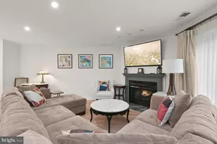 4 Dudley Ct, Bethesda, MD 20814 - Photo 12