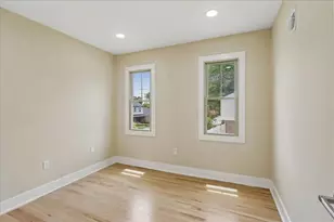 8607 Wild Olive Dr, Potomac, MD 20854 - Photo 14