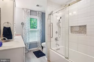 217 Highland Ridge Ave, Gaithersburg, MD 20878 - Photo 10