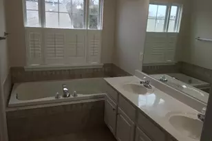 2122 Darcy Green Pl, Silver Spring, MD 20910 - Photo 14