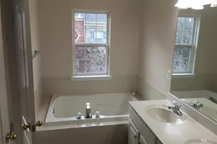 2122 Darcy Green Pl, Silver Spring, MD 20910 - Photo 12