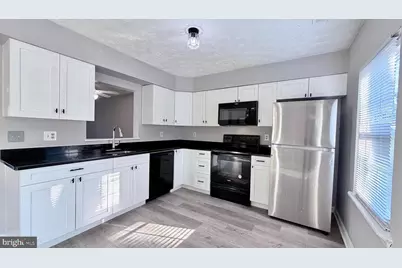 18674 Winding Creek Place, Germantown, MD 20874 - Photo 4
