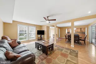 11412 Fairoak Dr, Silver Spring, MD 20902 - Photo 14
