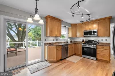9614 Bush Hill Terrace, Gaithersburg, MD 20882 - Photo 14
