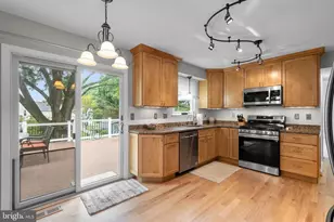9614 Bush Hill Terrace, Gaithersburg, MD 20882 - Photo 14
