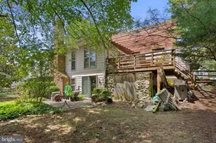 9004 Paddock Ln, Rockville, MD 20854 - Photo 18