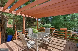 9004 Paddock Ln, Rockville, MD 20854 - Photo 16