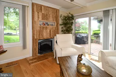 9401 Hickory View Place, Gaithersburg, MD 20886 - Photo 4