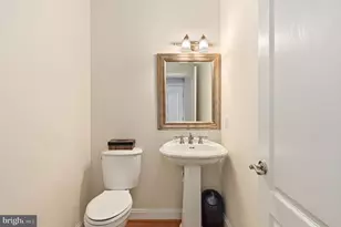 203 First St, Rockville, MD 20851 - Photo 18
