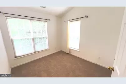 9742 Washingtonian Boulevard, Gaithersburg, MD 20878 - Photo 14