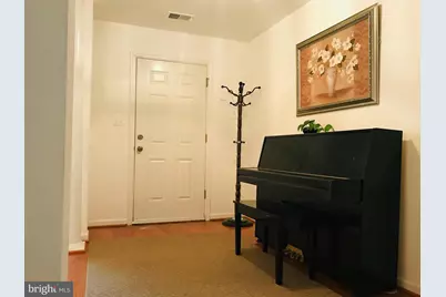9742 Washingtonian Boulevard, Gaithersburg, MD 20878 - Photo 2