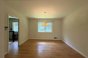 9209 E Parkhill Dr, Bethesda, MD 20814 - Photo 8