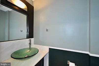 10231 Arizona #51, Bethesda, MD 20817 - Photo 16