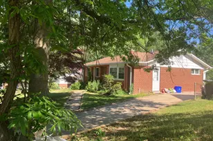 537 E Indian Spring Dr, Silver Spring, MD 20901 - Photo 2