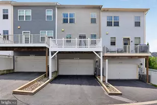 12241 Bluffwood Ter, Clarksburg, MD 20871 - Photo 6