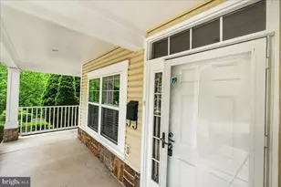 9714 Winery Ct, Gaithersburg, MD 20879 - Photo 2