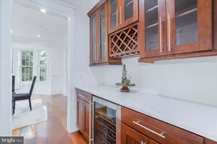 9715 Singleton Dr, Bethesda, MD 20817 - Photo 10