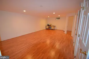 325 Winter Walk Dr, Gaithersburg, MD 20878 - Photo 38