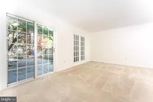 6705 Surreywood Ln, Bethesda, MD 20817 - Photo 8