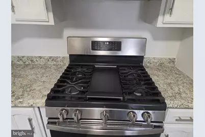 7420 Lakeview Dr #W103, Bethesda, MD 20817 - Photo 10