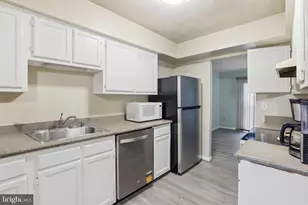 12423 Loft Ln, Silver Spring, MD 20904 - Photo 6