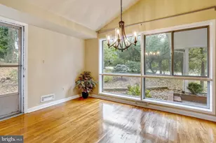 6048 Rossmore Dr, Bethesda, MD 20814 - Photo 4
