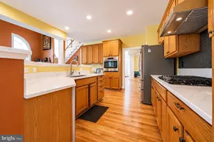 309 Treemont Way, Rockville, MD 20850 - Photo 14