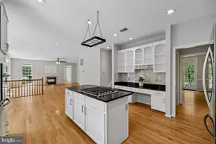 2 Seneca Forest Ct, Germantown, MD 20876 - Photo 24
