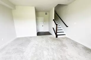 19722 Preservation Mews, Montgomery Village, MD 20886 - Photo 4
