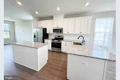 19722 Preservation Mews, Montgomery Village, MD 20886 - Photo 6