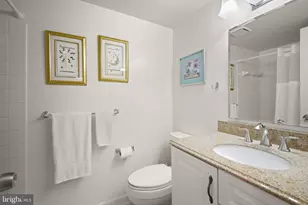 4 Dudley Ct, Bethesda, MD 20814 - Photo 24