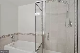 18705 Sparkling Water Dr, Germantown, MD 20874 - Photo 16