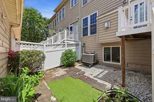 12105 Pond Pine Dr, Clarksburg, MD 20871 - Photo 34