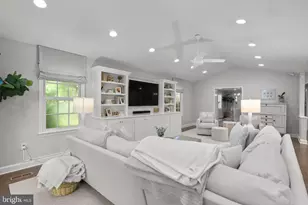 3704 Inverness Dr, Chevy Chase, MD 20815 - Photo 12