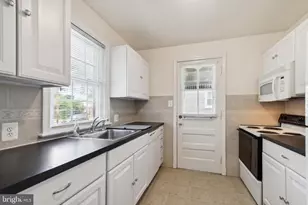 9923 Mayfield Dr, Bethesda, MD 20817 - Photo 8