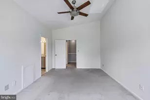 20117 Locustdale Dr, Germantown, MD 20876 - Photo 16