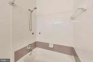 20117 Locustdale Dr, Germantown, MD 20876 - Photo 18