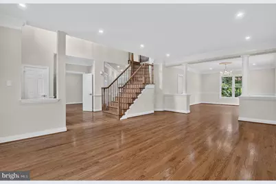 13621 Pine View Lane, Rockville, MD 20850 - Photo 8
