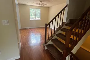 18645 Cross Country Ln, Gaithersburg, MD 20879 - Photo 4