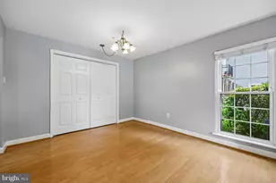 7919 Foxcrest Ct, Potomac, MD 20854 - Photo 12