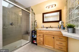 11708 Magruder Ln, North Bethesda, MD 20852 - Photo 20