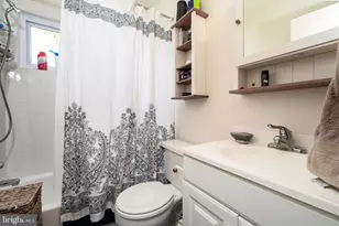 11708 Magruder Ln, North Bethesda, MD 20852 - Photo 16