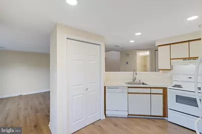8807 Rosemark Court, Montgomery Village, MD 20886 - Photo 14