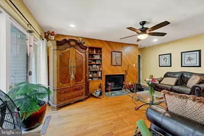 136 Duvall Lane #102, Gaithersburg, MD 20877 - Photo 4